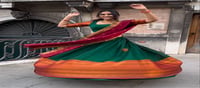 VIDEO - Bigg Boss Sensation Shines in Viral Silk Saree Photos.!